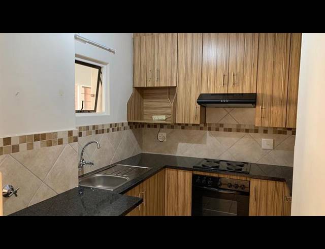 2 BEDROOM APARTMENT FOR SALE IN BENONI NORTH